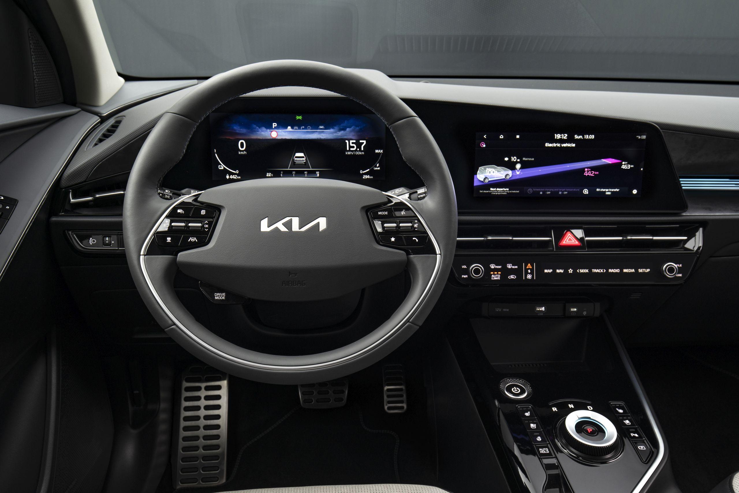 2022-kia-niro-ev-steering-wheel